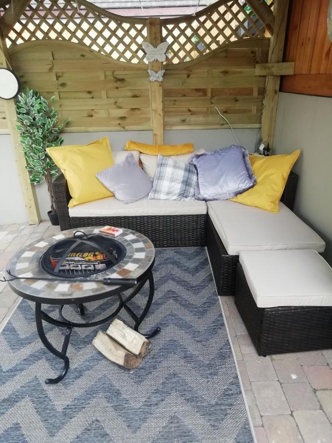Morcant Lodge Касълуелан Екстериор снимка